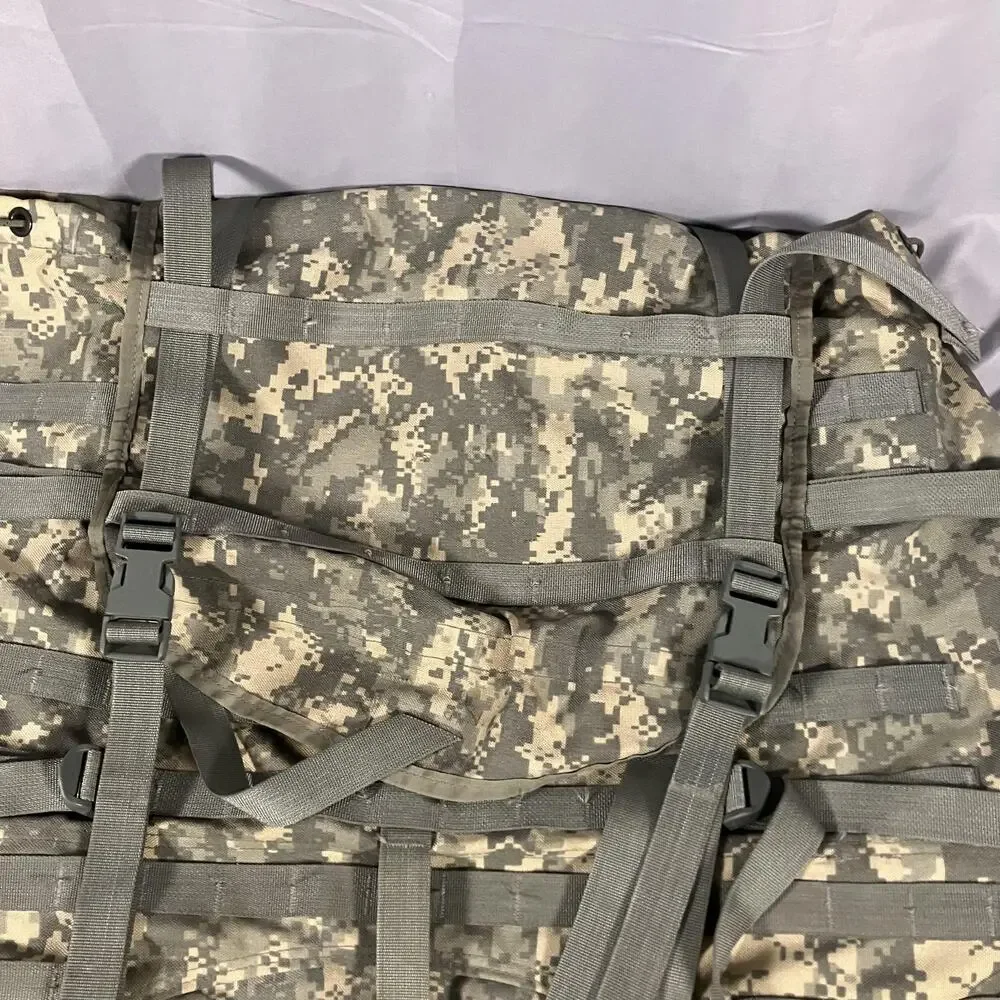 US Army MOLLE II Large Rucksack ACU‎ Digital Camo Military 26x25 USGI Backpack